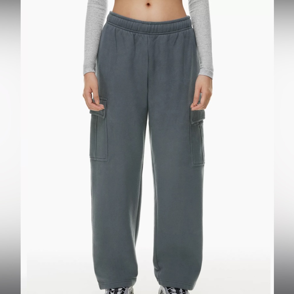 Aritzia TNA Cozy Fleece Mega Cargo™ Sweatpant